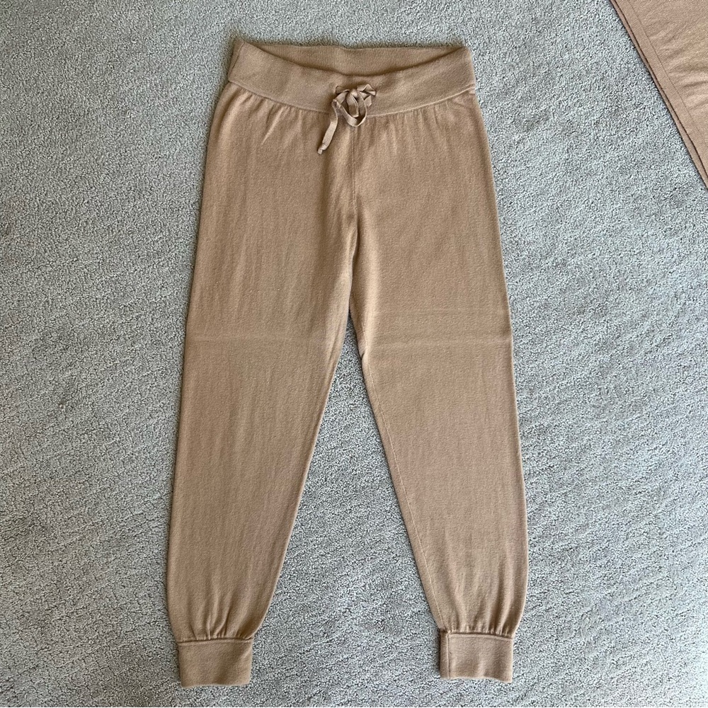 Banana Republic Women’s Hoodie & Joggers Matching Sweatsuit Set - Picture 7 of 8